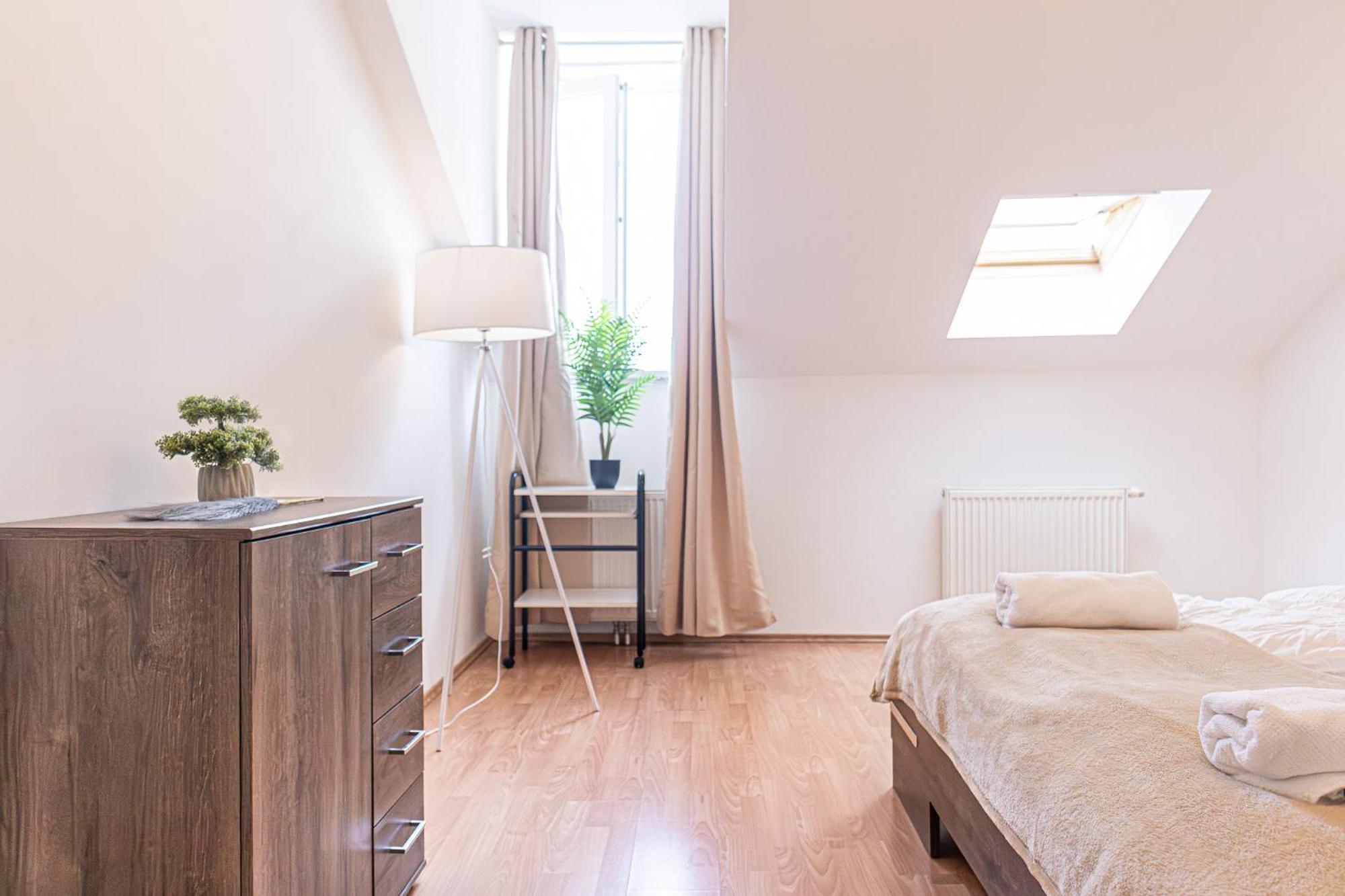 Spacious 2Br Apt Great Location - Near Schoenbrunn Wenen Buitenkant foto