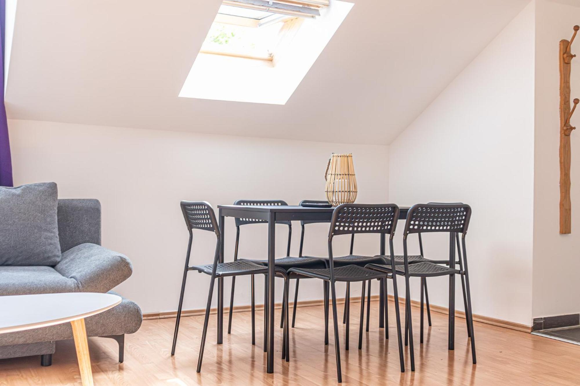 Spacious 2Br Apt Great Location - Near Schoenbrunn Wenen Buitenkant foto