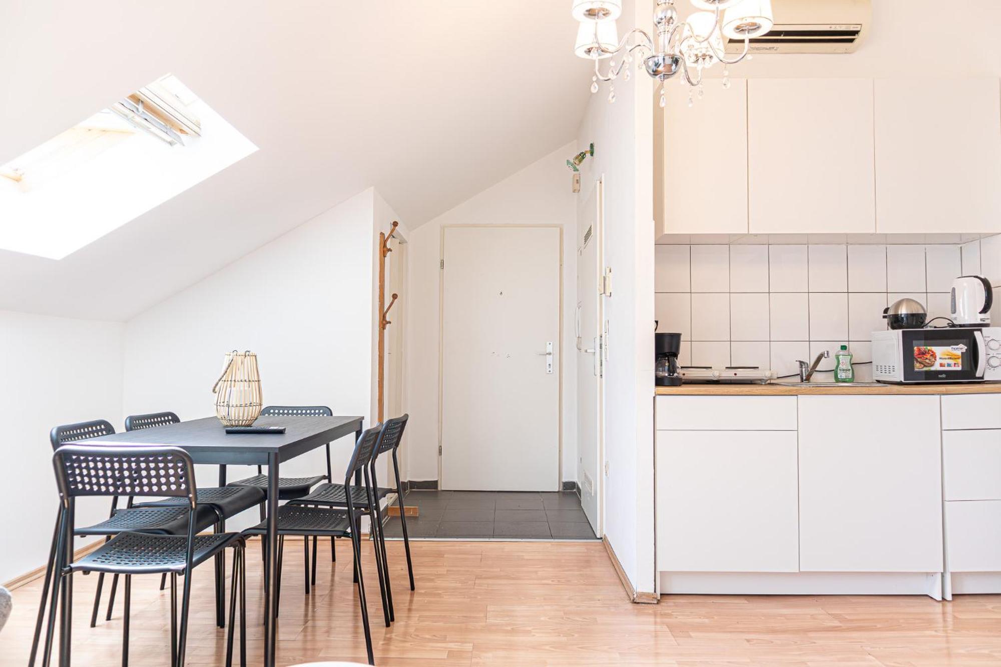 Spacious 2Br Apt Great Location - Near Schoenbrunn Wenen Buitenkant foto
