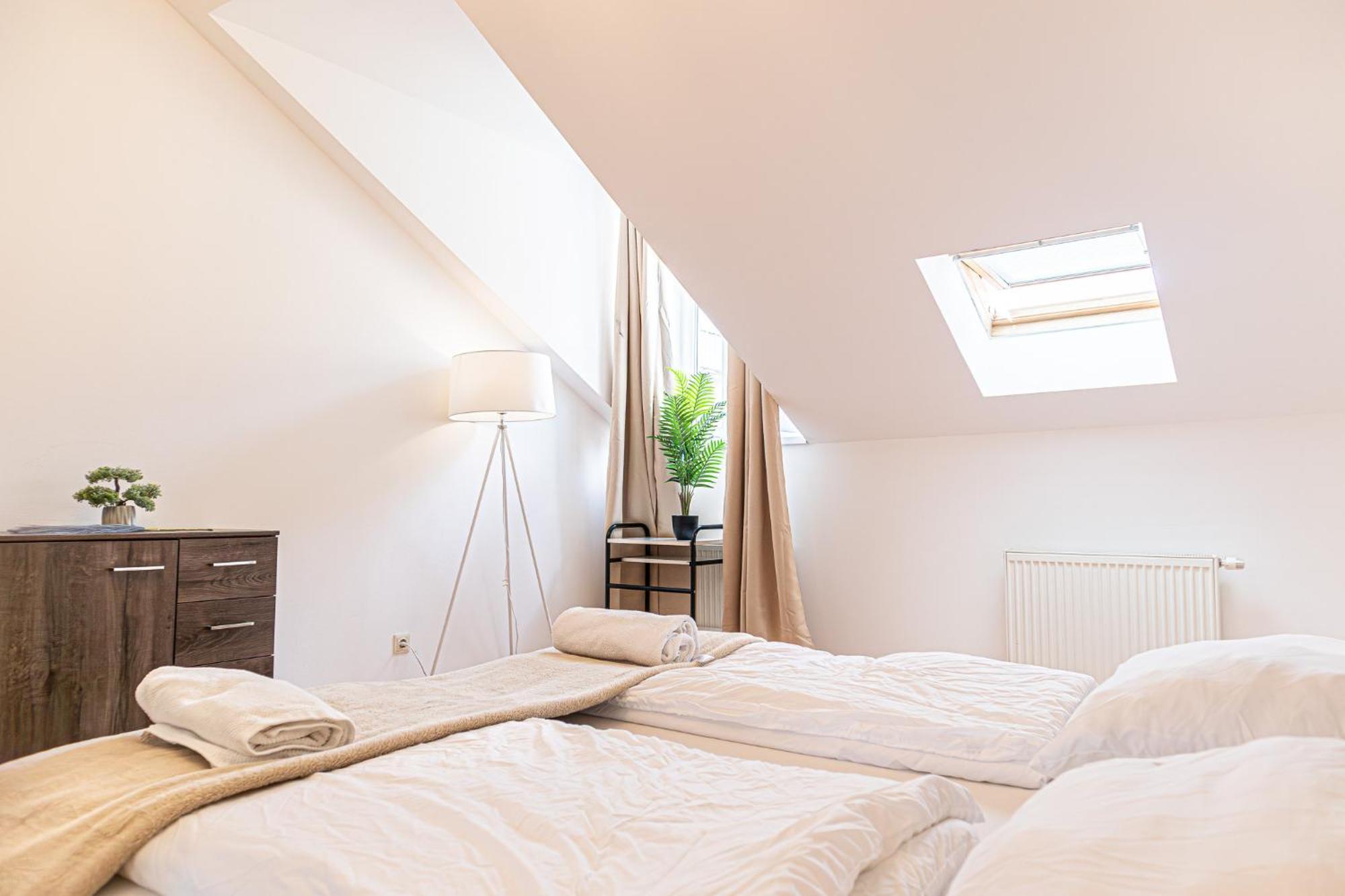 Spacious 2Br Apt Great Location - Near Schoenbrunn Wenen Buitenkant foto